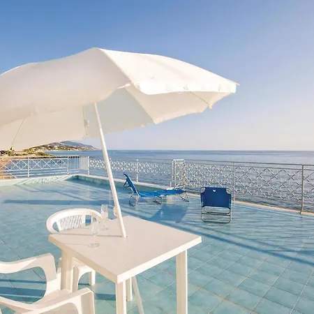 Apt, Riviera Blu Appartamento